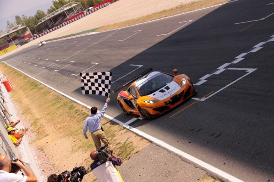 McLaren GT