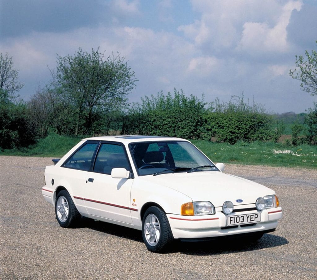 1988-275 Escort XR3i