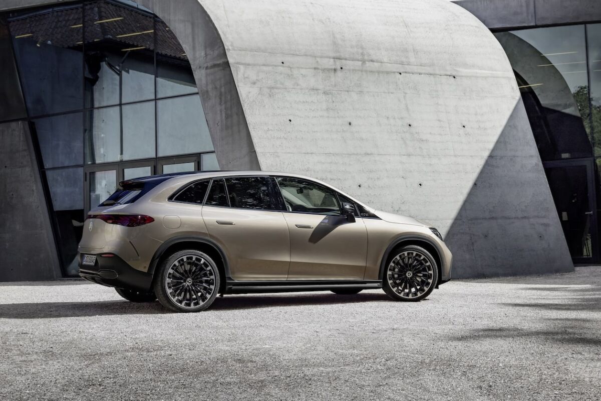 The Mercedes-Benz EQE SUV