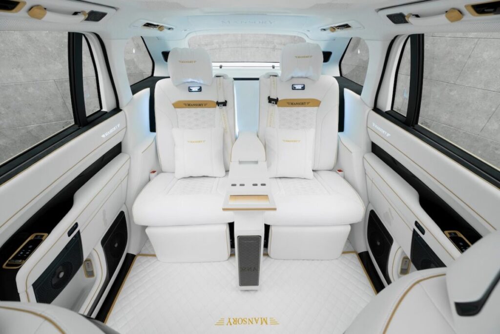 Mansory Zeekr 9X Interior